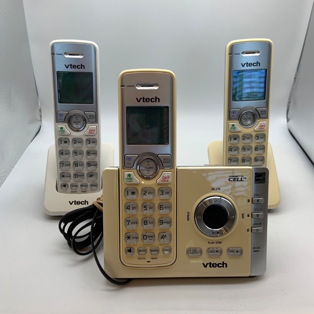 Vtech DS6722-3 Connect To Cell 3-Handset Digital Answering System